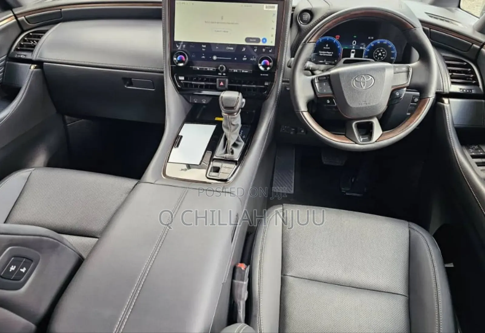Toyota Alphard 2024 Silver