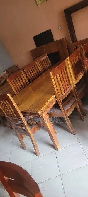 Dining Table 8chairs