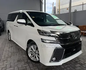 Photo - Toyota Vellfire 2015 White