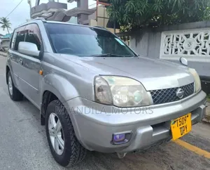 Nissan X-Trail Automatic 2005 Gray