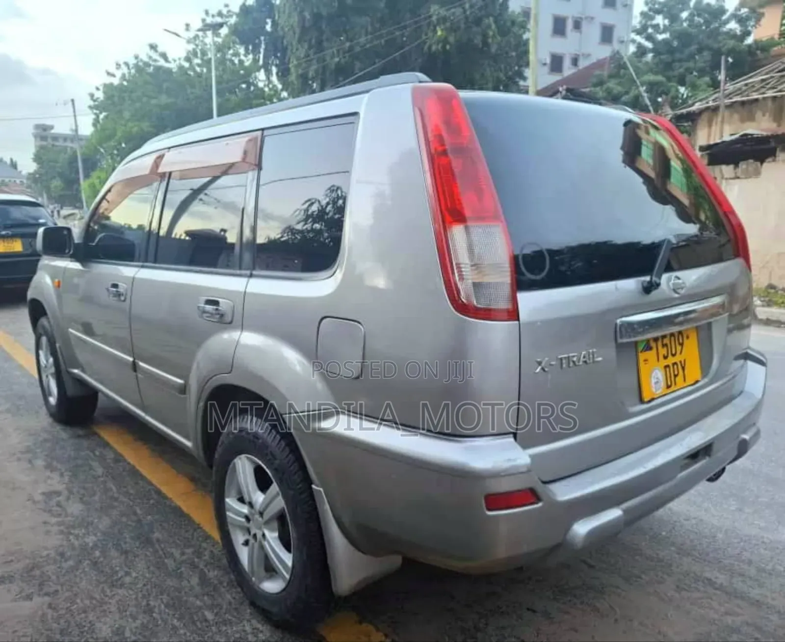 Nissan X-Trail Automatic 2005 Gray