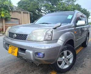 Nissan X-Trail Automatic 2005 Gray