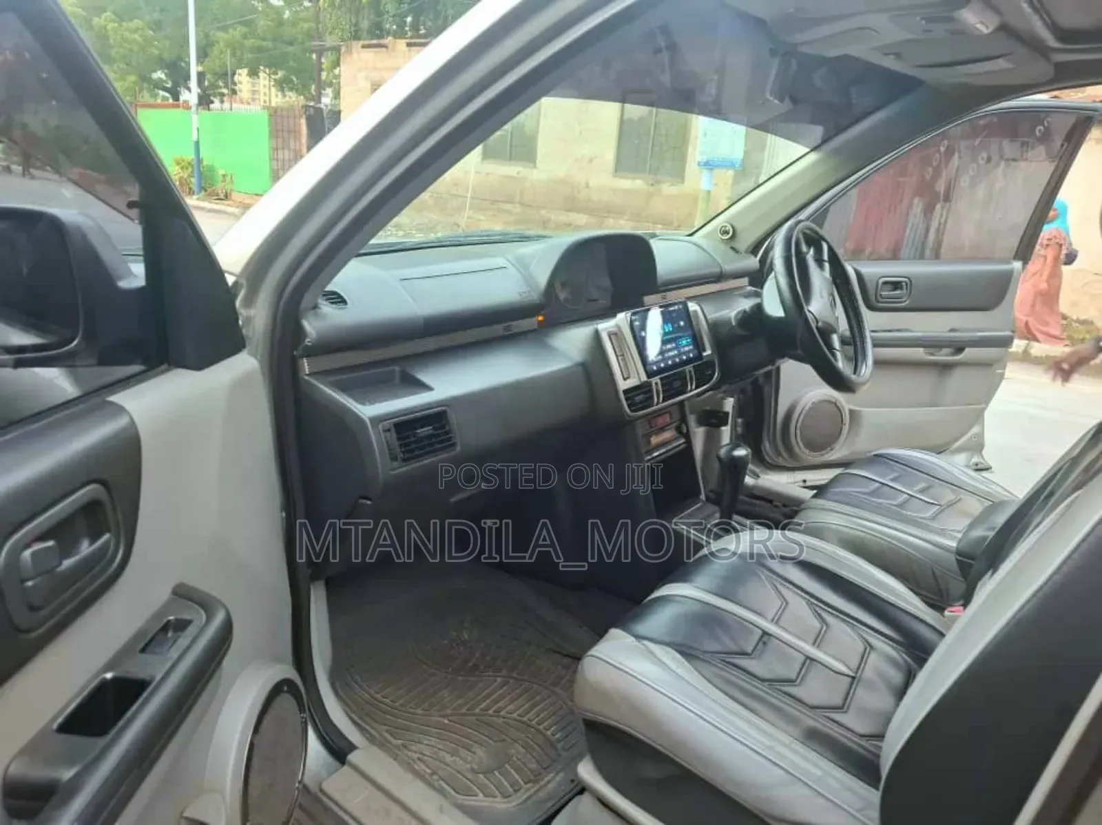 Nissan X-Trail Automatic 2005 Gray