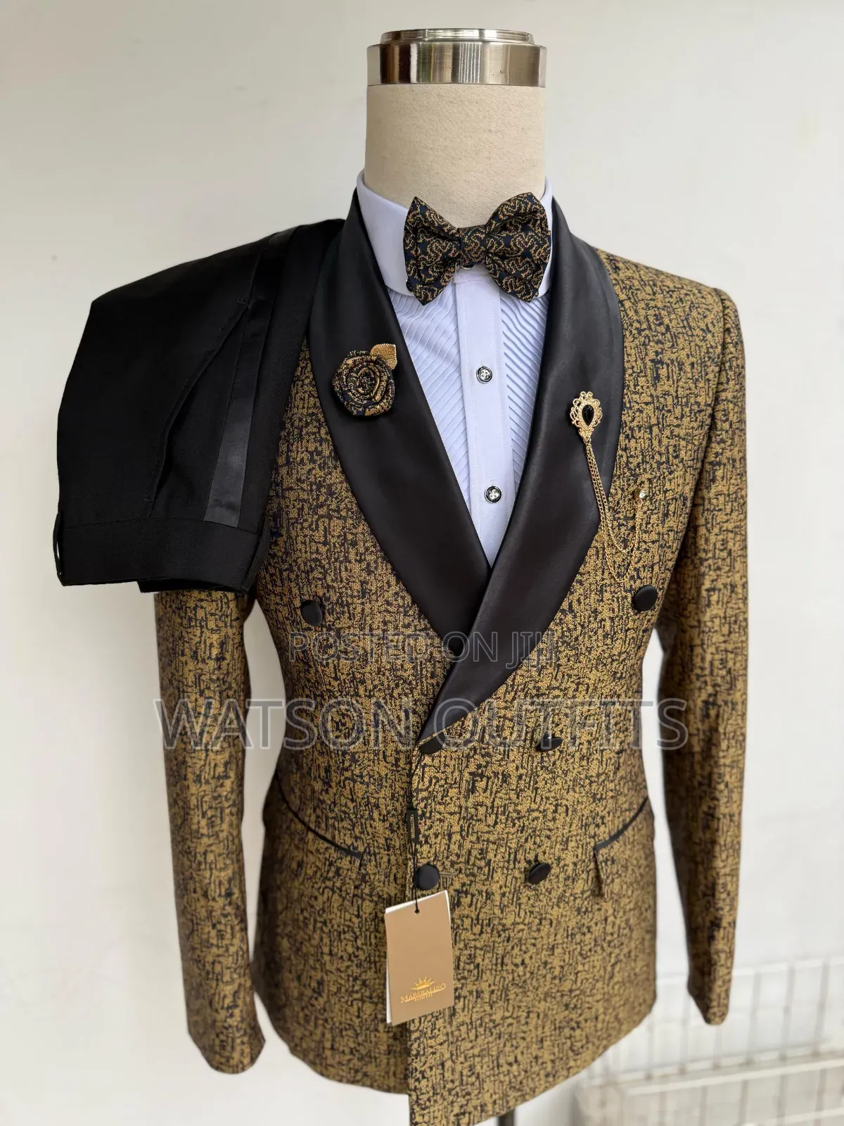 Men's Marshalino Suits Six Buttons
