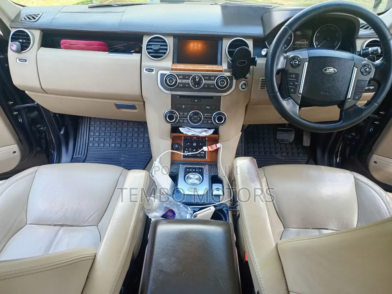 Land Rover Discovery 2016 Black