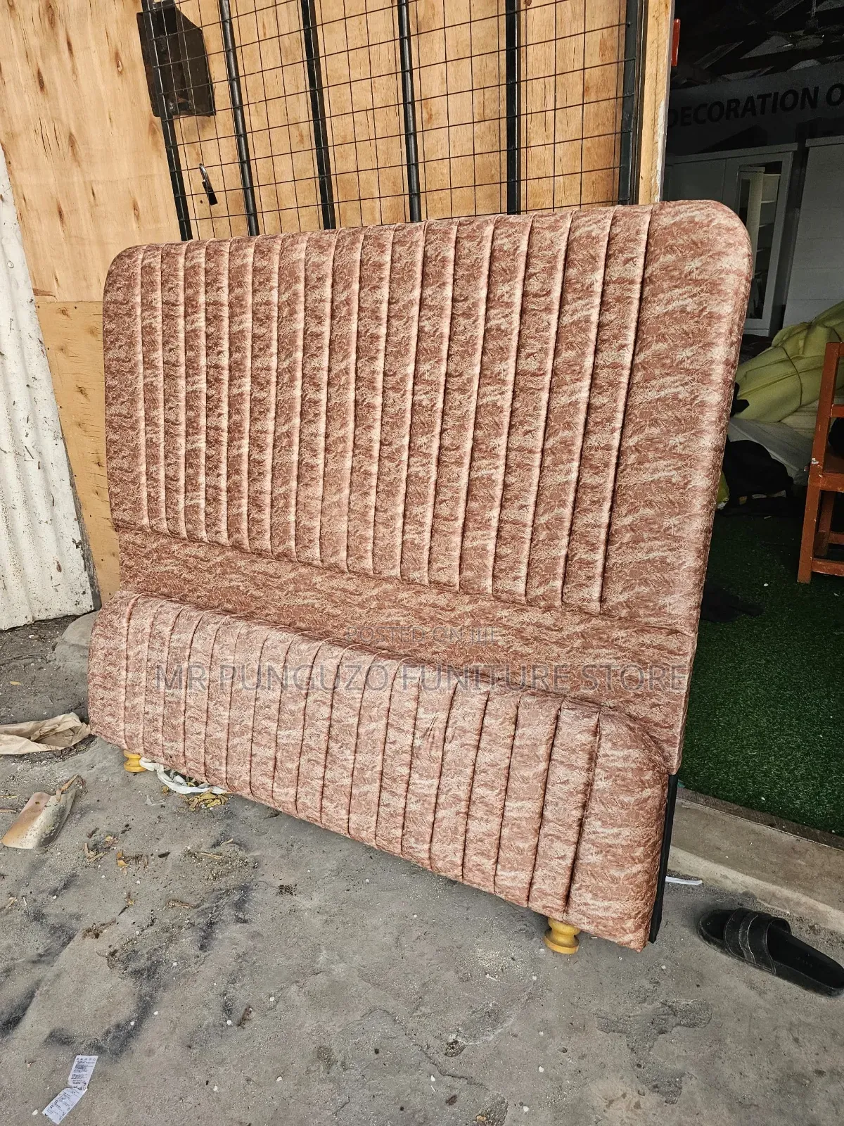 Bed Sofa 5/6 Imara Sana Well Desgned