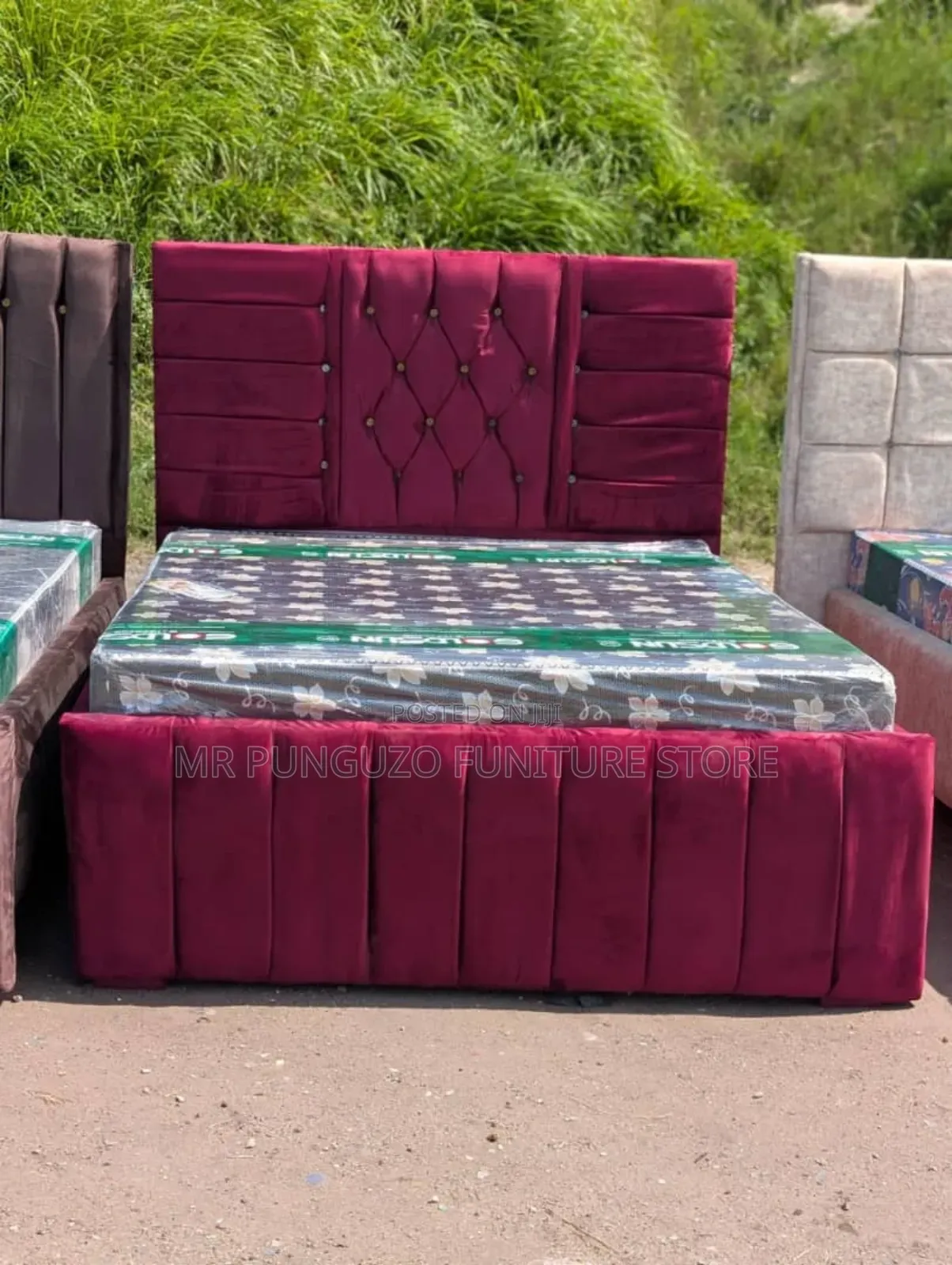 Bed Sofa Red Colour Well Desgned
