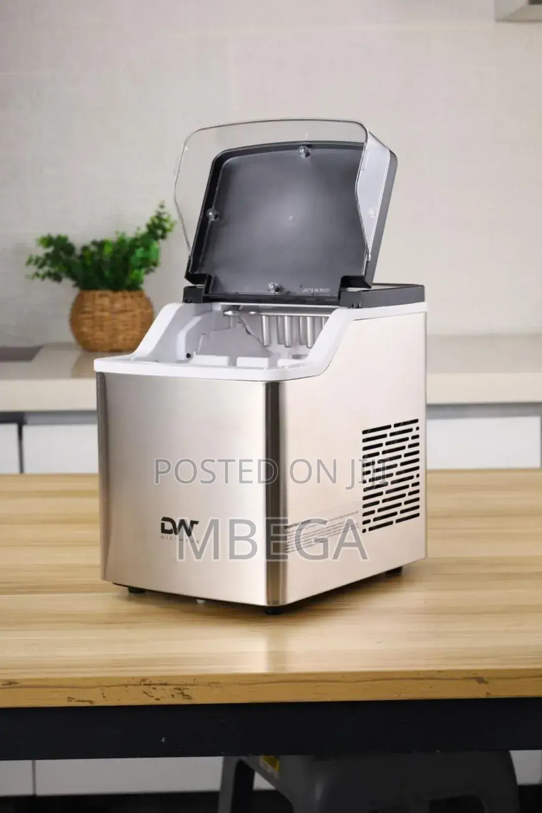 Ice Maker 15kg and 1.5l