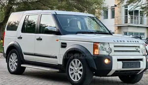 Photo - Land Rover Discovery 2009 White