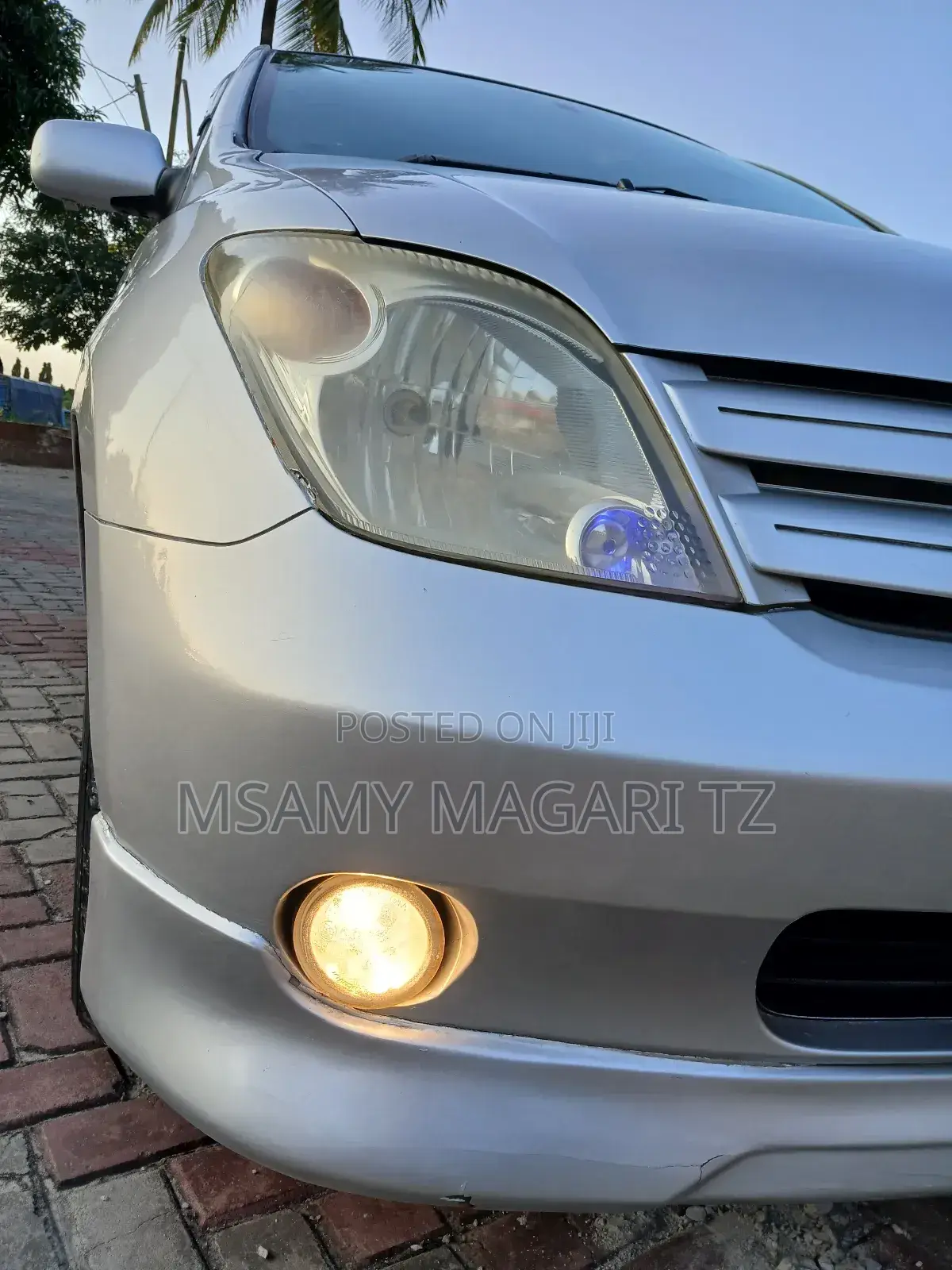 Toyota IST 2003 Silver