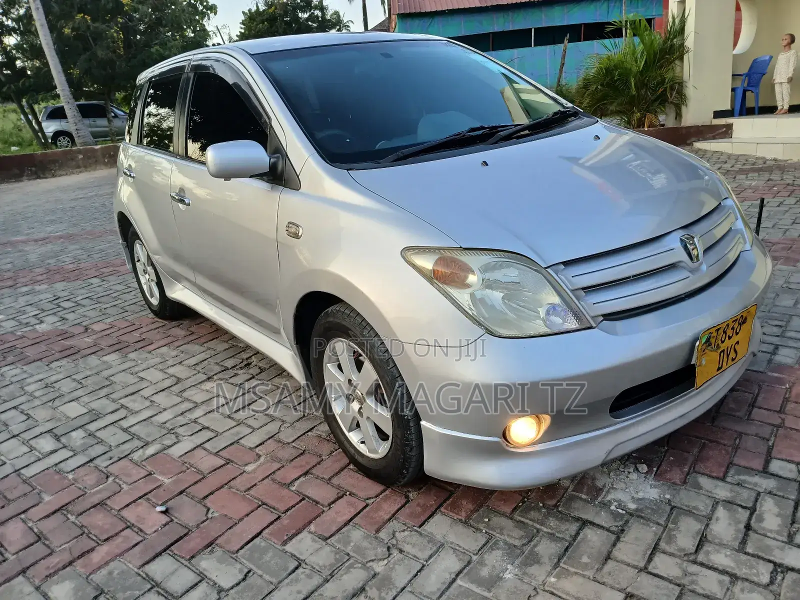 Toyota IST 2003 Silver