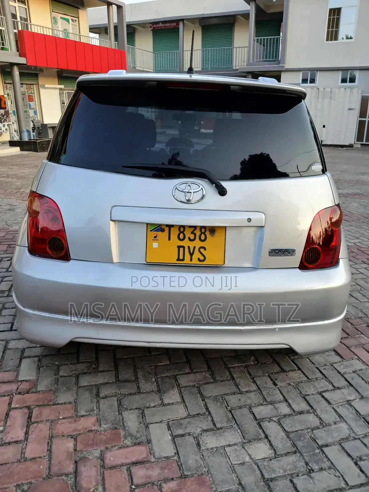 Toyota IST 2003 Silver