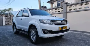 Toyota Fortuner 2013 White