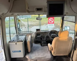 Mitsubishi Fuso Rosa 2007 Beige