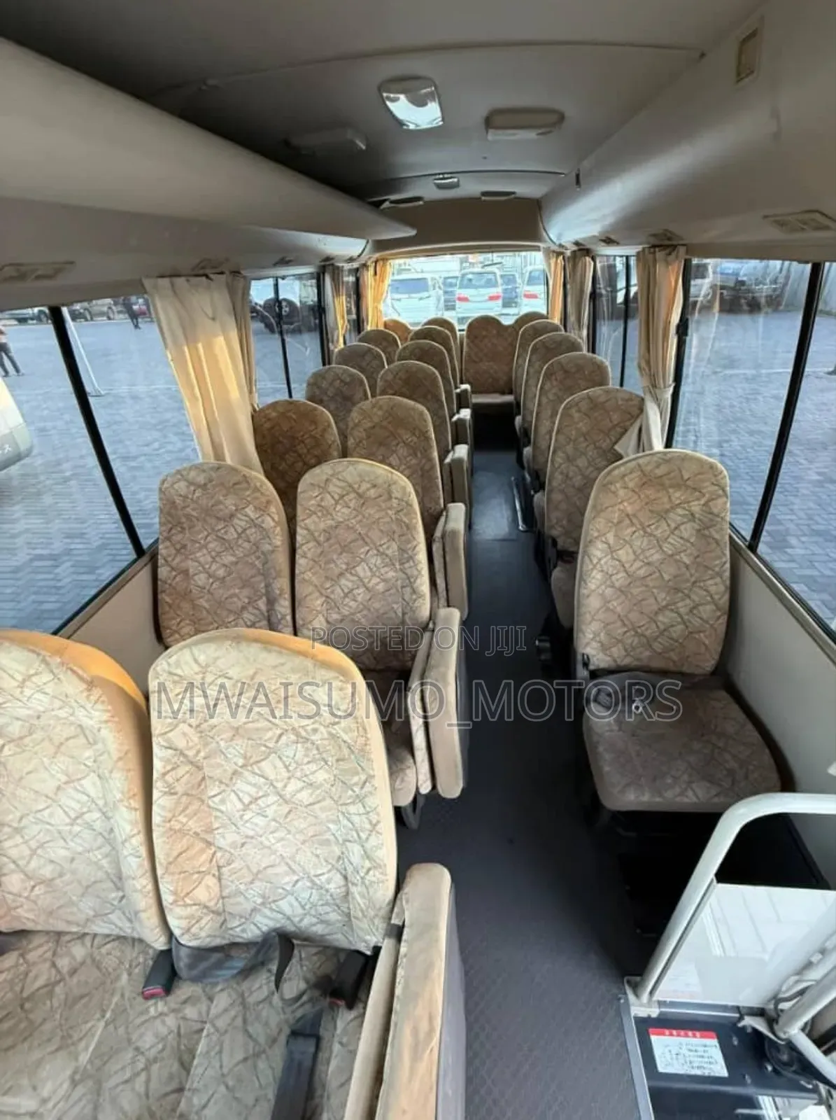 Mitsubishi Fuso Rosa 2007 Beige