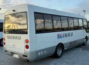 Mitsubishi Fuso Rosa 2007 Beige