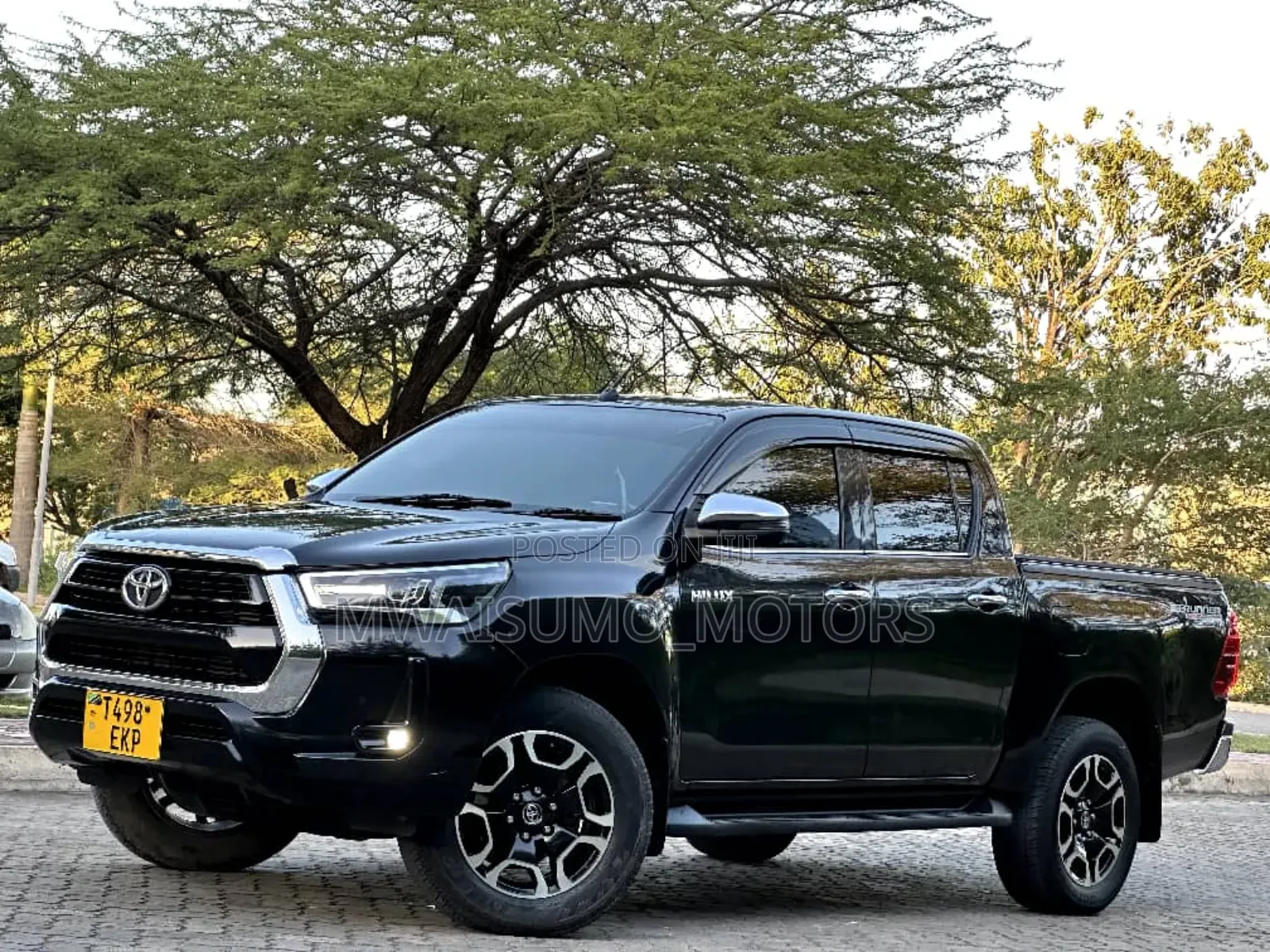 Toyota Hilux 2022 Matt Black