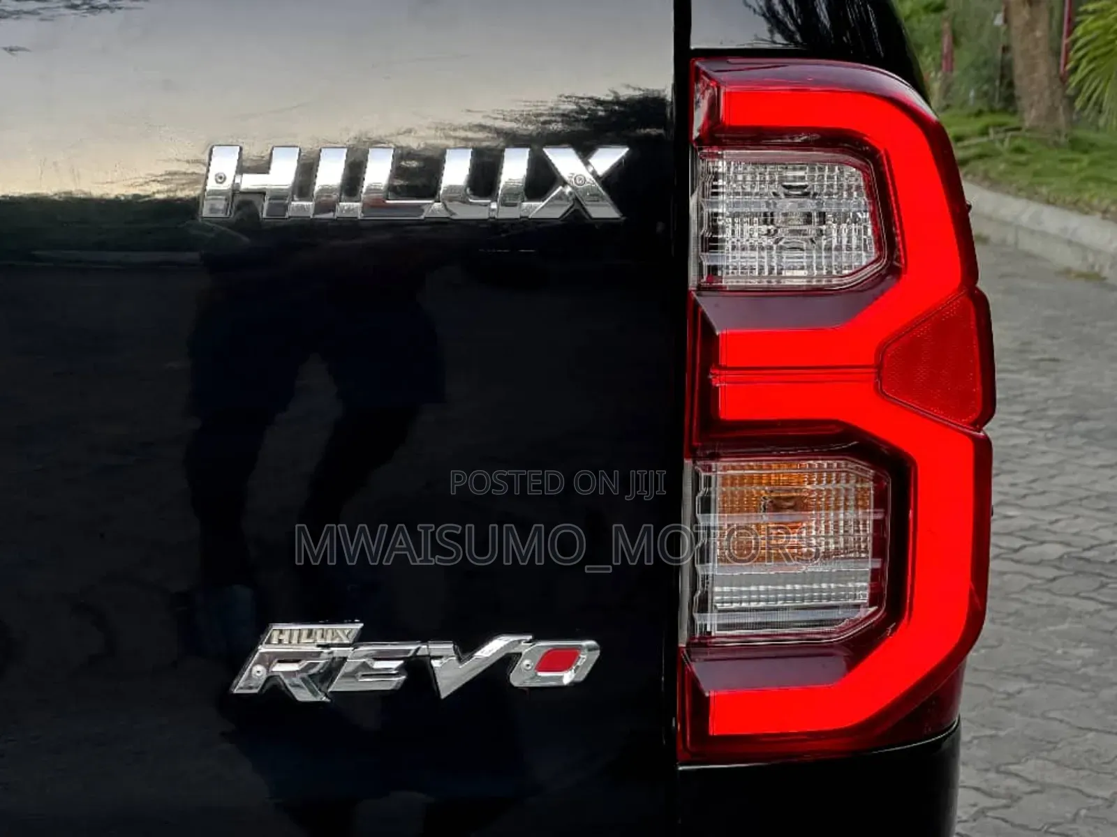 Toyota Hilux 2022 Matt Black