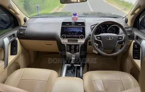 Toyota Land Cruiser Prado 2019 Black