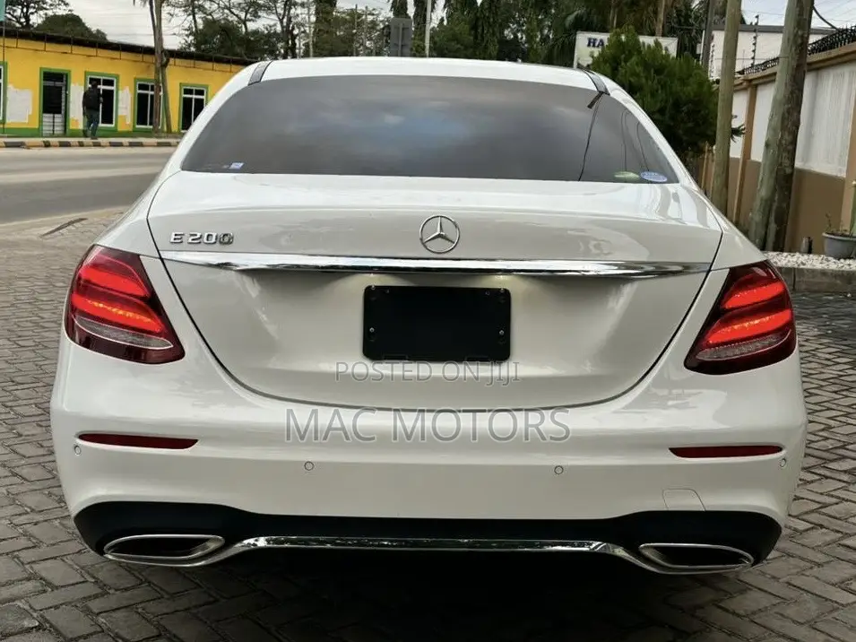 Mercedes-Benz E200 2016 White
