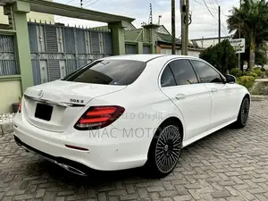 Mercedes-Benz E200 2016 White