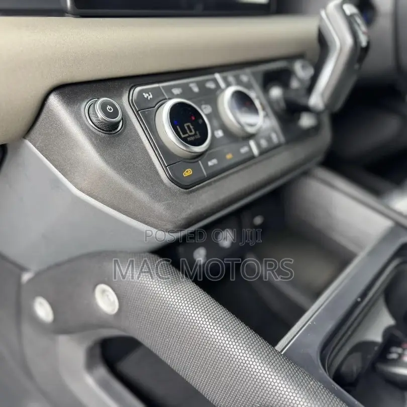 Land Rover Defender X-Dynamic HSE 2022 Gray