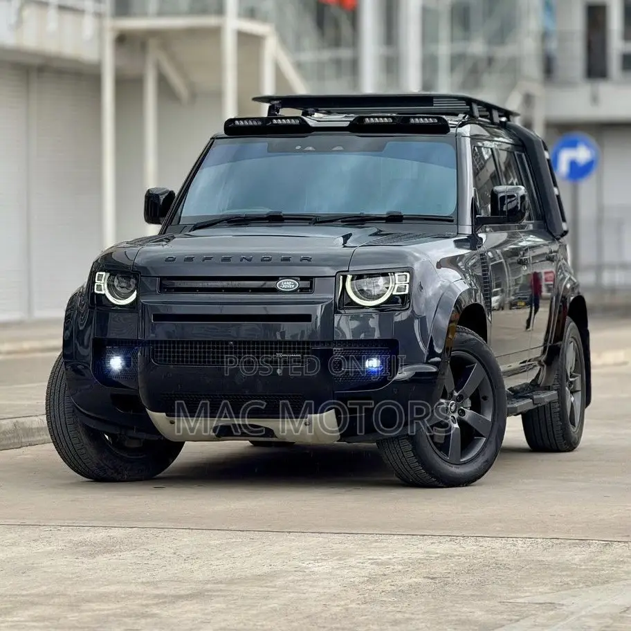 Land Rover Defender X-Dynamic HSE 2022 Gray