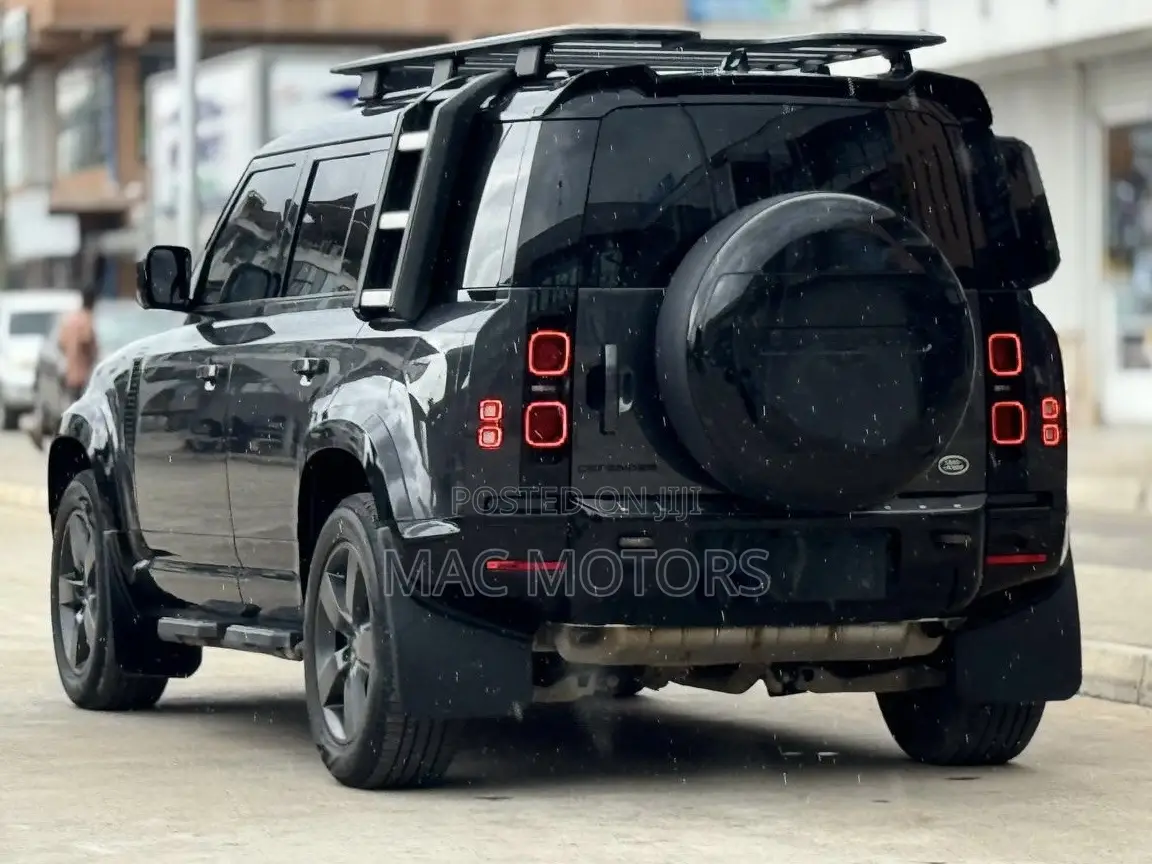 Land Rover Defender X-Dynamic HSE 2022 Gray
