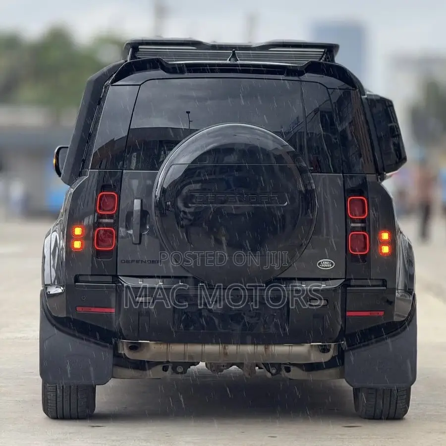 Land Rover Defender X-Dynamic HSE 2022 Gray