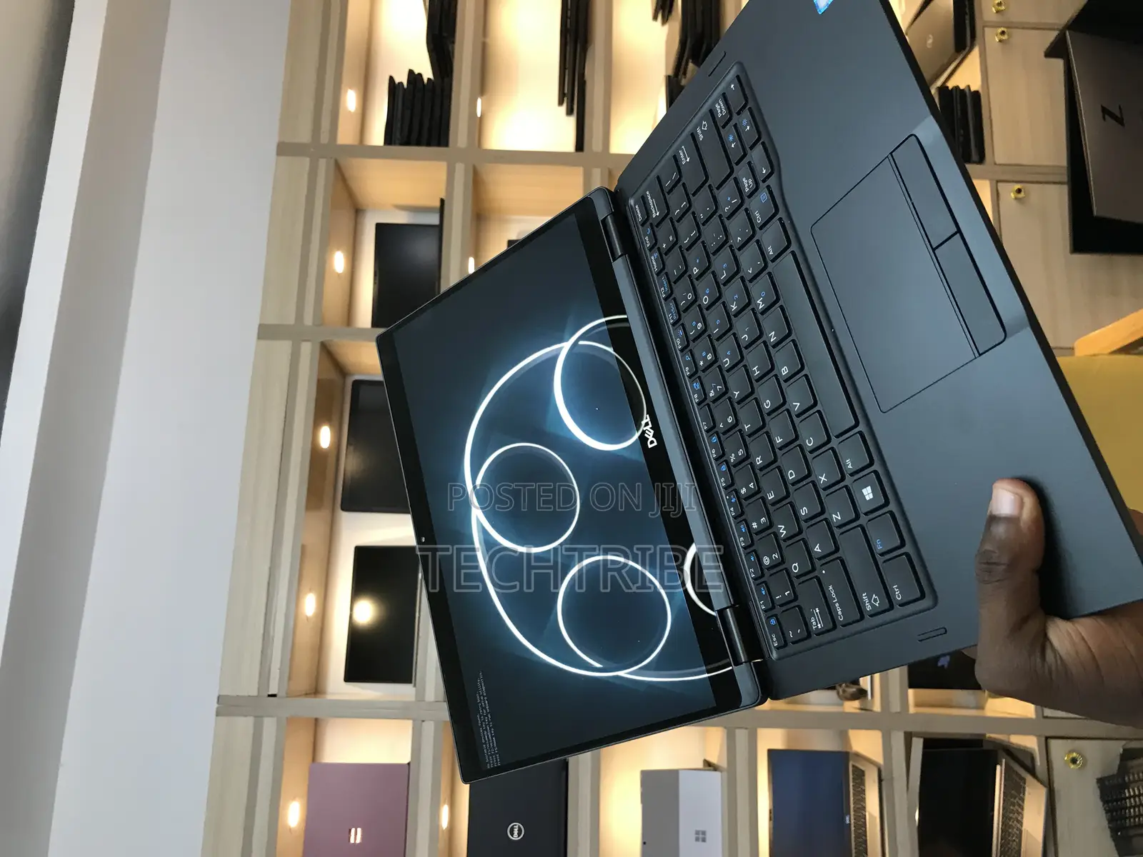 New Laptop Dell Latitude 7390 8GB Intel Core i5 SSD 256GB
