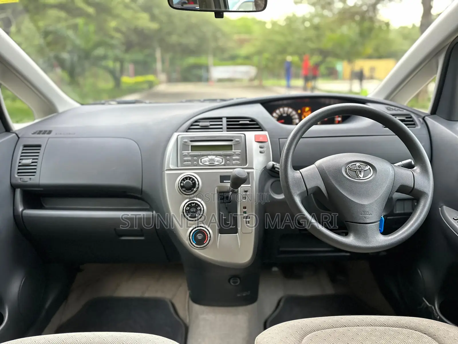 Toyota Ractis 2007 Silver