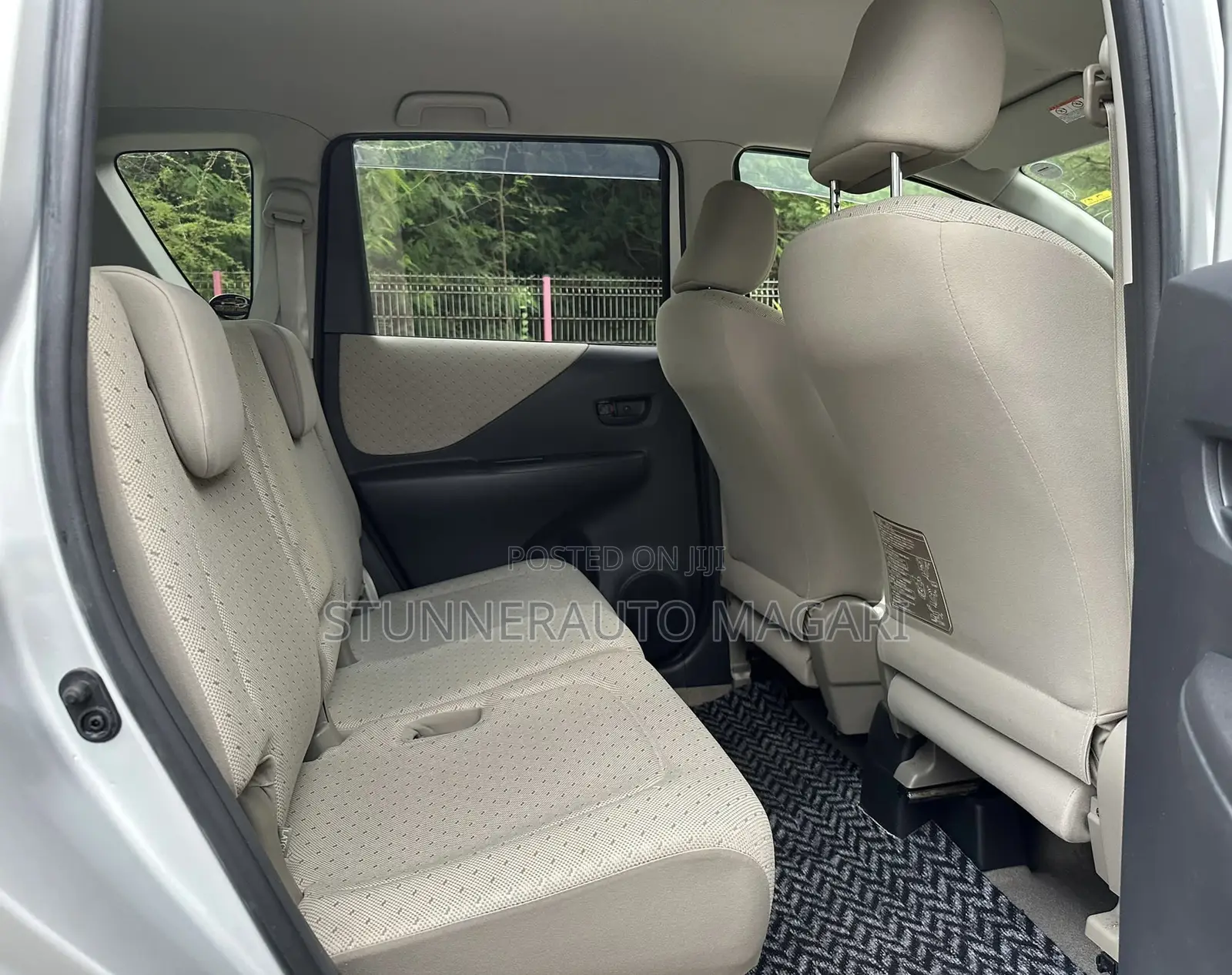 Toyota Ractis 2007 Silver