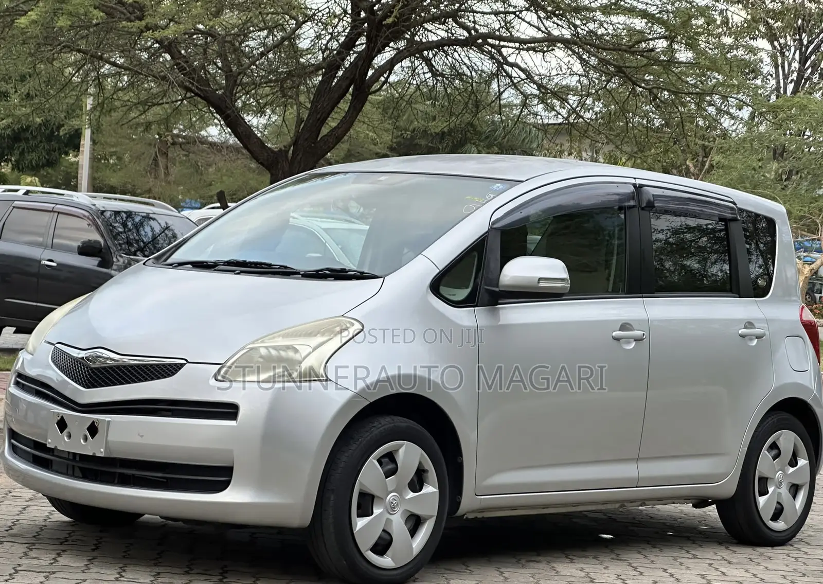 Toyota Ractis 2007 Silver