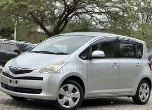 Toyota Ractis 2007 Silver