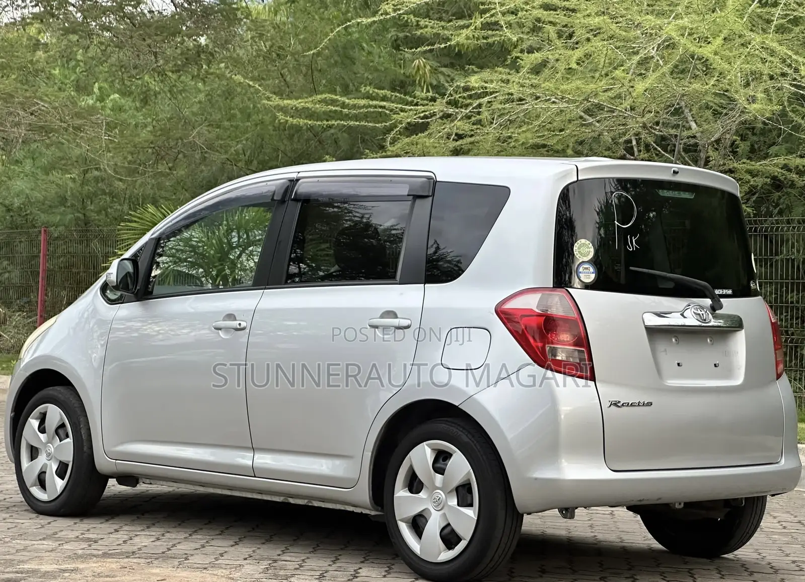 Toyota Ractis 2007 Silver