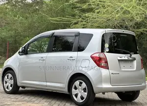 Toyota Ractis 2007 Silver