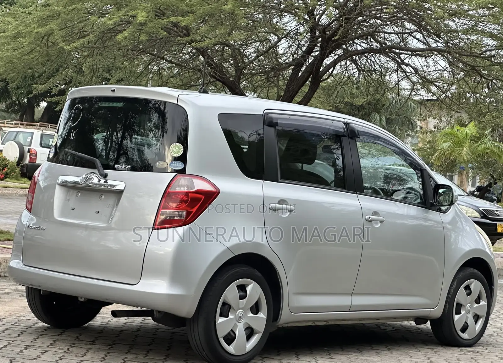 Toyota Ractis 2007 Silver