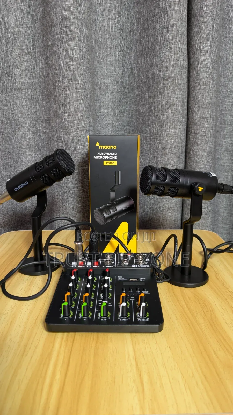 Podcast Microphone Set