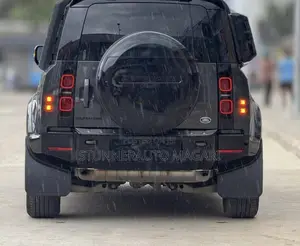 New Land Rover Defender 2022 Gray