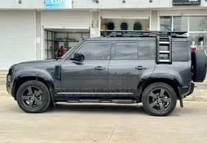 New Land Rover Defender 2022 Gray