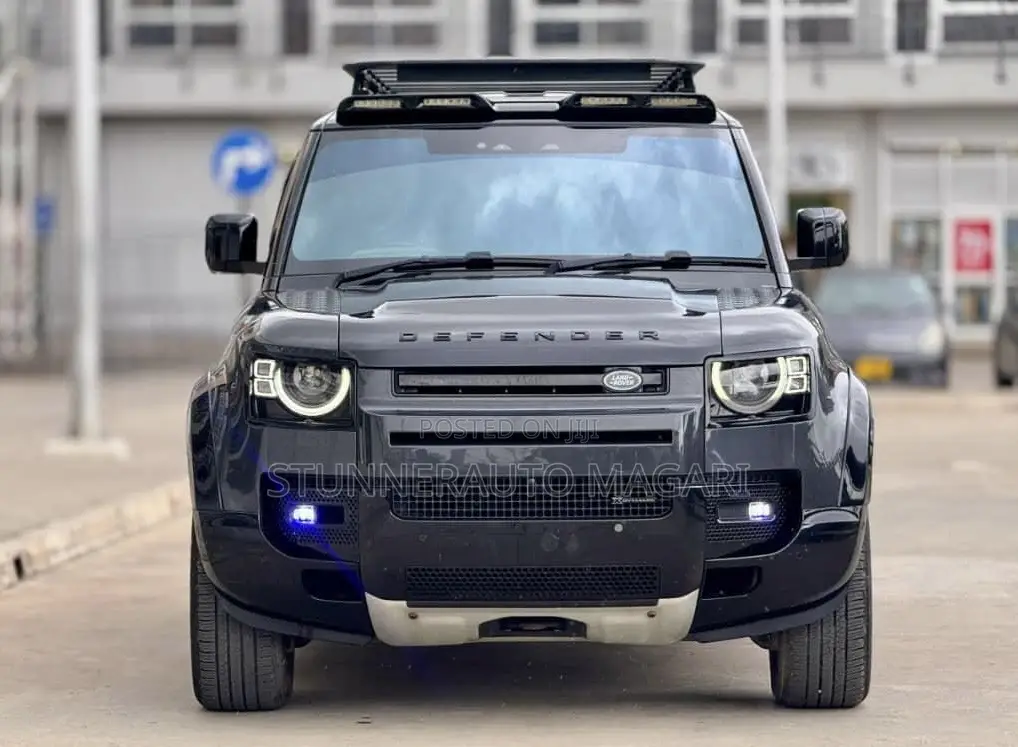 New Land Rover Defender 2022 Gray