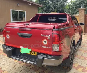 Toyota Hilux 2018 Red