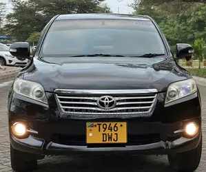 Photo - Toyota Vanguard 2011 Black