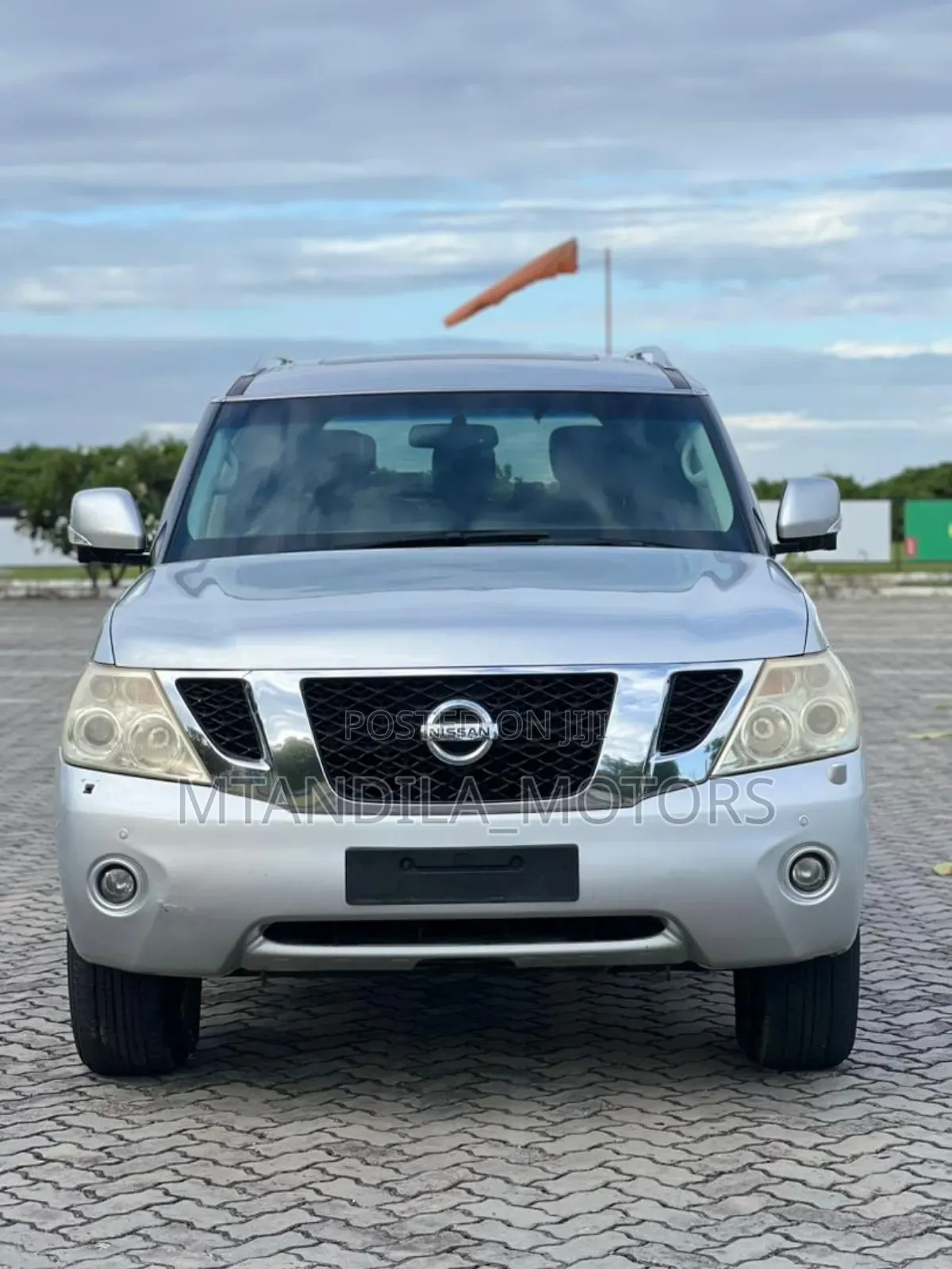 Nissan Patrol 2015 Silver