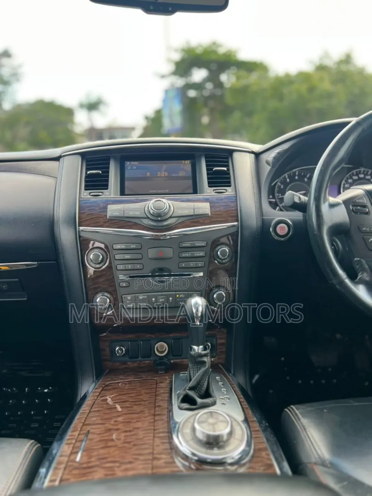 Nissan Patrol 2015 Silver