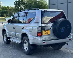 Toyota Land Cruiser Prado 2.7 16V 5dr 2001 Silver