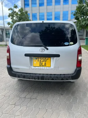 Photo - Toyota Probox 2005 Silver