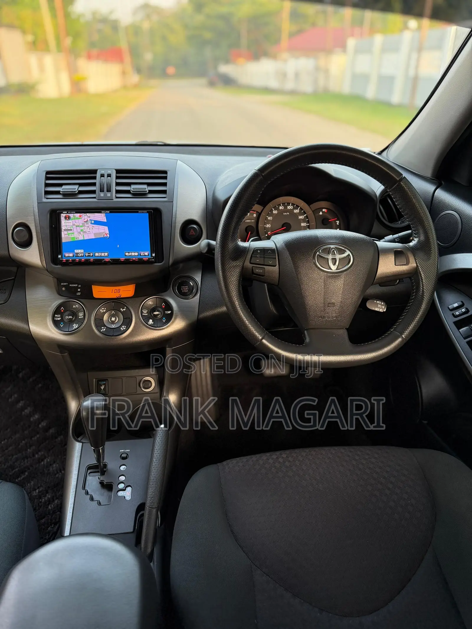Toyota Vanguard 2011 Black