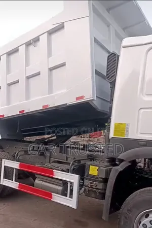 Dupper Truck