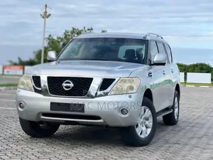 Nissan Patrol 2015 Silver